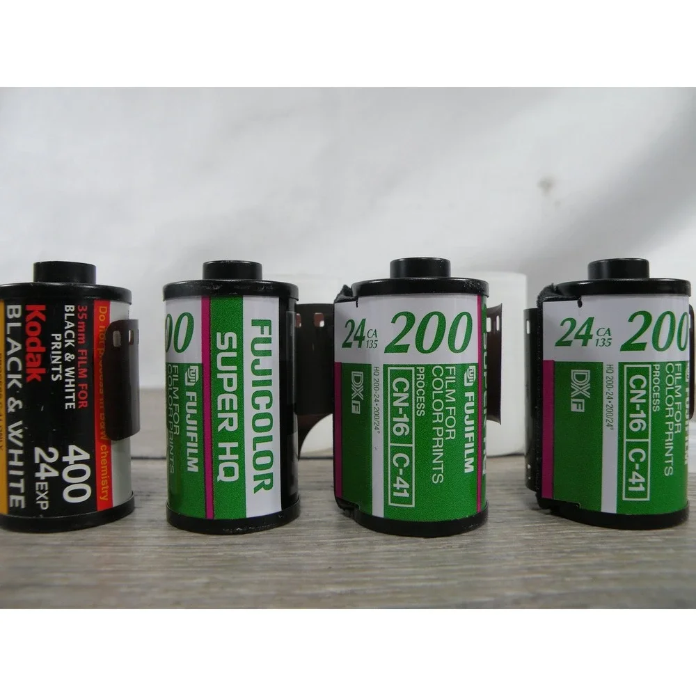 Kodak Black & White 400 & Fujifilm Fujicolor Super HQ 200 35mm Film Lot of 4